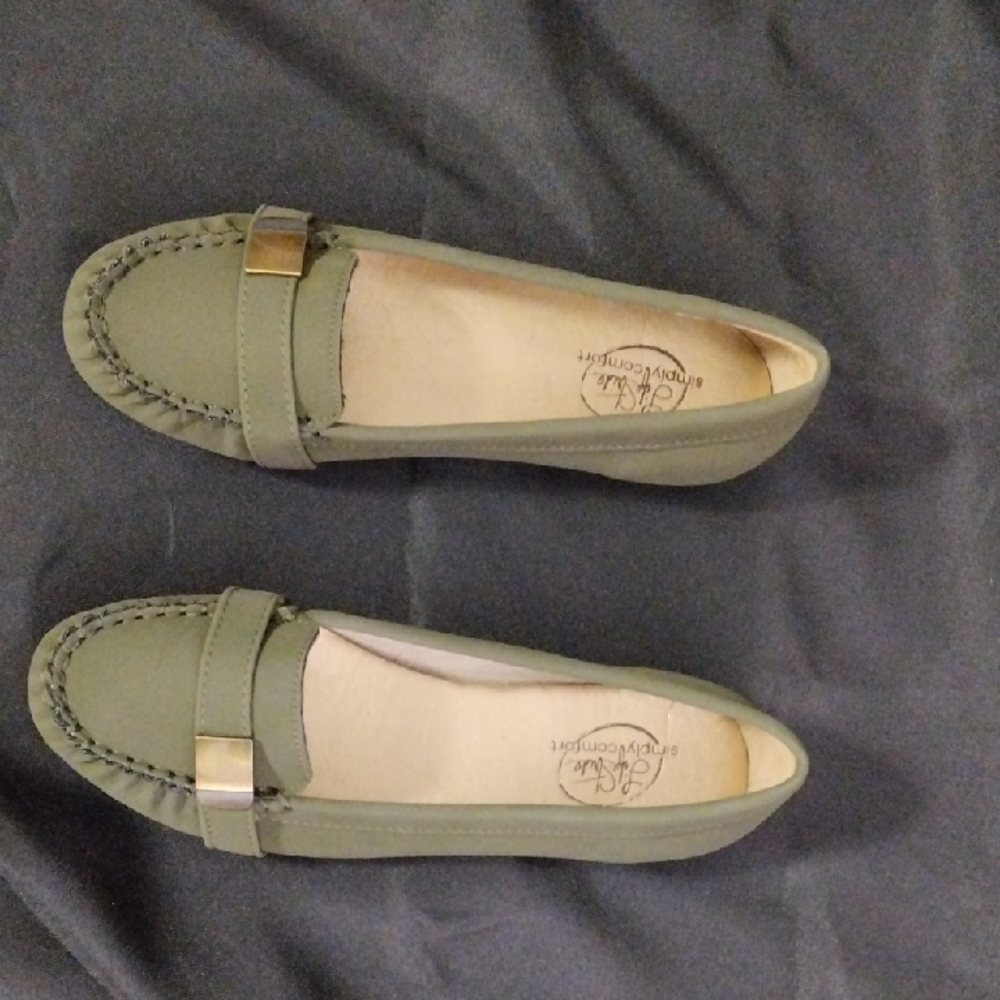 Life Stride Green Flats Classic Loafers